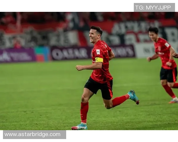 成都足球队在足球比赛经验排名中创下历史新高引发广泛关注与讨论